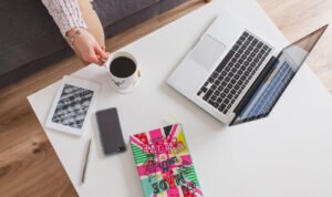 top-view-laptop-coffee-table-1